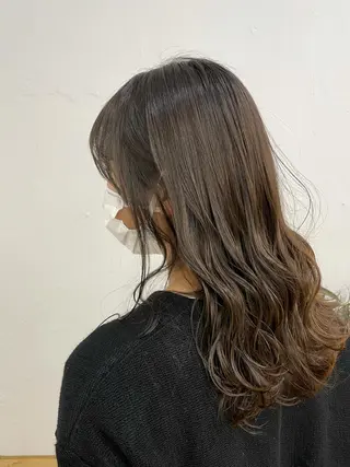 セミロング カラー PANOLA所属・加藤 理沙のヘアスタイル