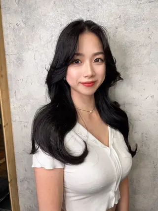 ロング カラー ヘアアレンジ レイヤー/顔周り 韓国ヘア森田和貴のヘアスタイル