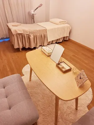 フェイシャル専門サロ ン　ERINのエステ・リラクイメージ