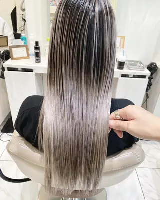 ロング カラー 大宮/バレイヤージュ /澤田隆誠のヘアスタイル