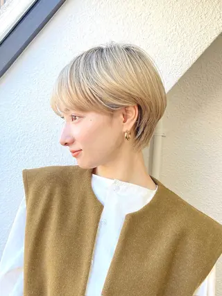 ショート カラー うる艶カラー× ハイトーン/miuのヘアスタイル