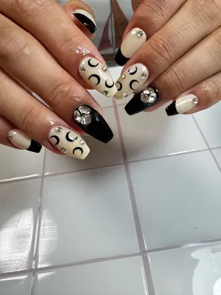 ネイル 87NAIL STUDIO所属・87 NAILSTUDIOのネイルデザイン
