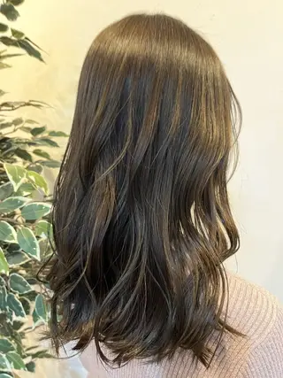 カラー 稲田 里菜のヘアスタイル