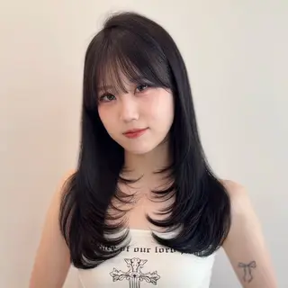 ロング カラー ハイトーン特化× 韓国風カット赤井龍斗のヘアスタイル