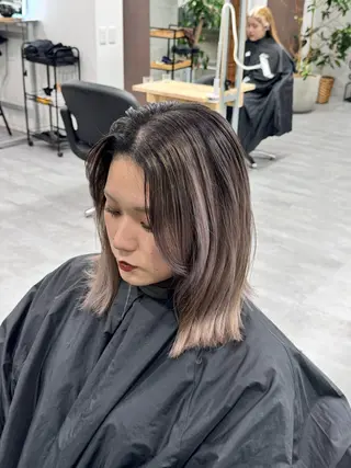 セミロング 艶髪✨ブリーチ職人 井手正康のヘアスタイル