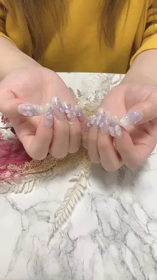 ネイル はな💎ネイル ワンホン、長さ出しのネイルデザイン