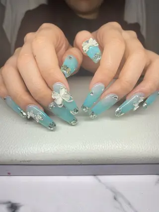 ネイル Hi Beauty 渋谷(ネイル、ハイパーナイフ6、脂肪れいきゃく、マッサージ&エステサロン)所属・Hi beauty 渋谷のネイルデザイン