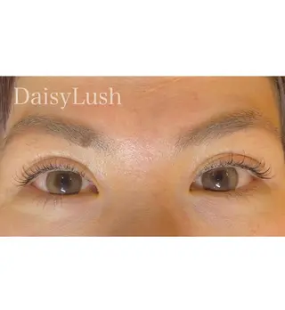 マツエク・マツパ DaisyLash 大阪駅前第3ビルのマツエク・マツパデザイン