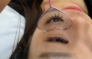 マツエク・マツパ マツエクサロン Tinaのマツエク・マツパデザイン