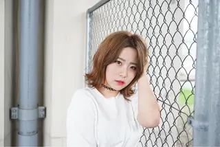 ミディアム カラー 加藤 あやみのヘアスタイル