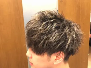 ショート EMBLEM所属・齋藤 壱成のヘアスタイル