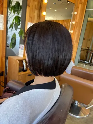 ショート TAKAHASHI REIKAのヘアスタイル