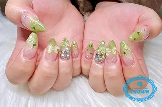 ネイル CROWN プライベートサロンのネイルデザイン