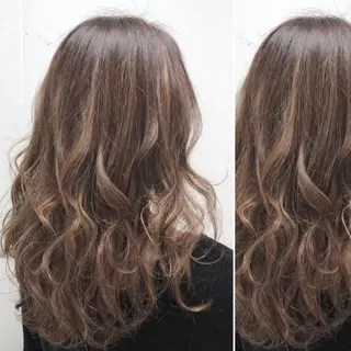 ショート カラー JuNブリーチに 縮毛矯正するプロのヘアスタイル