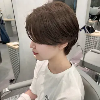 ショート 無料カットモデル/ センターパート/横浜のヘアスタイル