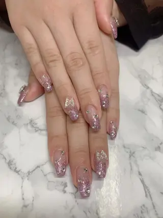 ネイル はな💎ネイル ワンホン、長さ出しのネイルデザイン