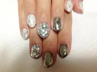 ネイル リラネイル所属・福田 美代子のネイルデザイン