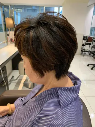 ショート カラー 小田切 栄司のヘアスタイル