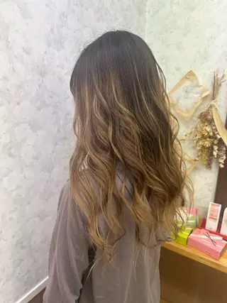 ロング カラー 髪質改善のプロ✨りな さんのヘアスタイル