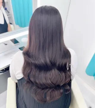 ロング カラー TACE新宿所属・tace新宿 めいのヘアスタイル