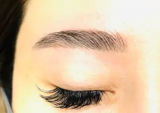 アイブロウ SATOSHI NEON🏳️‍🌈の眉毛・アイブロウイメージ