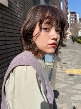 ミディアム pu+on. nailworks所属・fuyumi / ニュアンスネイルのネイルデザイン