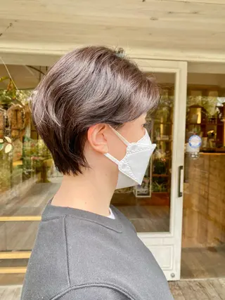 ショート カラー パーマ BELLA阿部野 TOMOMIのヘアスタイル
