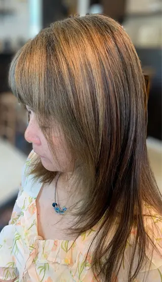 カラー 竹内 秀美のヘアスタイル