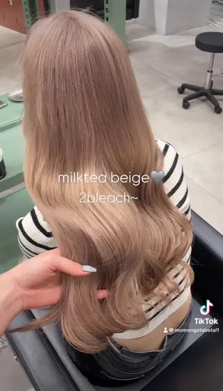 ロング カラー ブリーチ🩶韓国ヘア 🩶ワカナのヘアスタイル