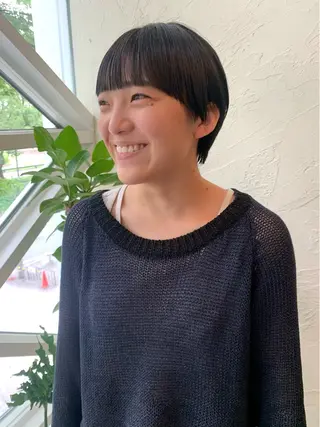 ショート カラー 庄司 朱里のヘアスタイル