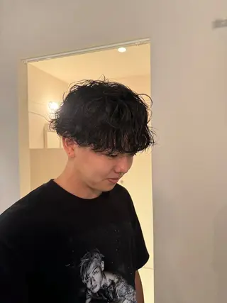 ショート パーマ 森田 鴻之介のヘアスタイル