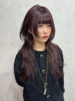 ロング maya レイヤーカットのヘアスタイル