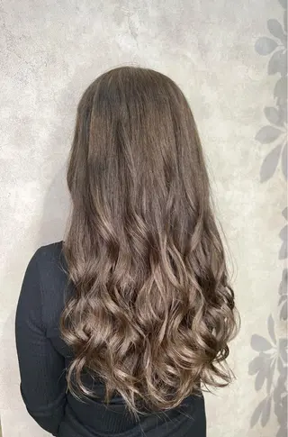 ロング カラー Fi-Ne所属・✨️プルエクステ ディプロマ取得✨️のヘアスタイル