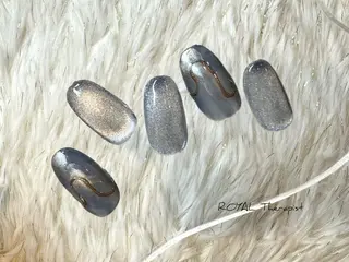 ネイル 【尾下】 ロイヤル•セラピストのネイルデザイン