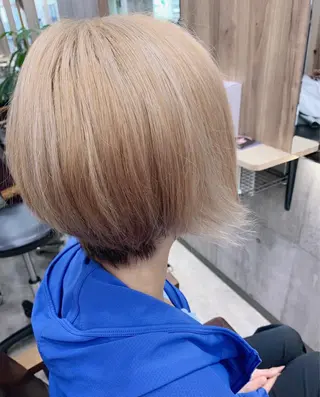 ショート カラー hair salon mementoのヘアスタイル