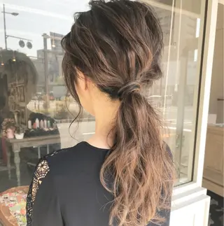 セミロング カラー ヘアアレンジ Mariana/ 鶴原-ハイライトのヘアスタイル