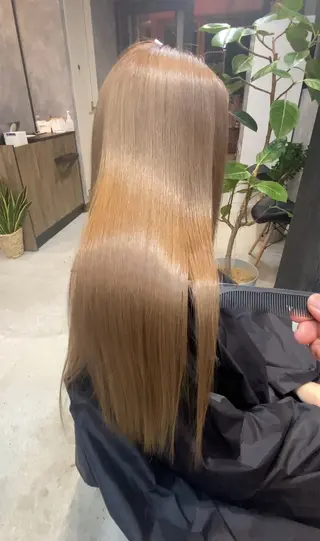 ロング en Siena所属・en Siena エンシエナのヘアスタイル