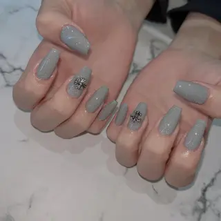 ネイル NEO Beauty Salon所属・𝐍𝐄𝐎 𝐉𝐔𝐑𝐈のネイルデザイン