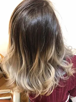 カラー 茅ヶ崎/ハイライト/ ハイトーン/関口実華のヘアスタイル