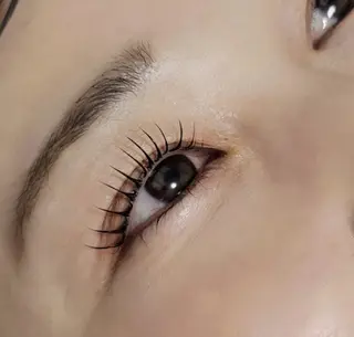 マツエク・マツパ u所属・salon. u ユーのマツエク・マツパデザイン