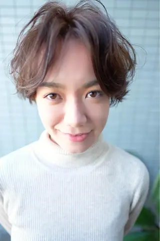 ショート REMILIO所属・den Reonaのヘアスタイル