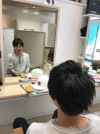ショート CUETOGOSHIKOEN所属・舛添 龍一のヘアスタイル