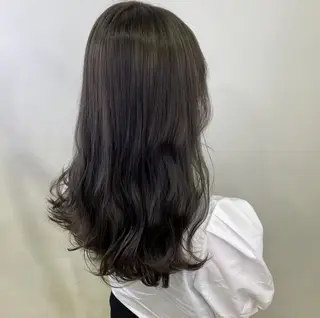 ロング パーマ 三浦 栞のヘアスタイル