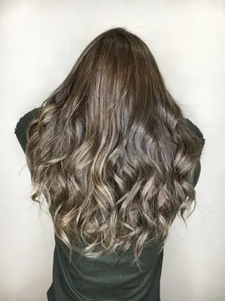 ロング トップスタイリスト 江口 稜亮のヘアスタイル