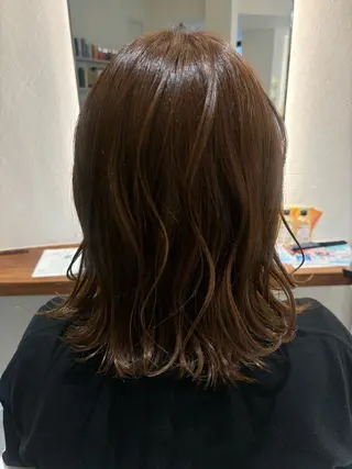 ミディアム 岩本 理沙のヘアスタイル