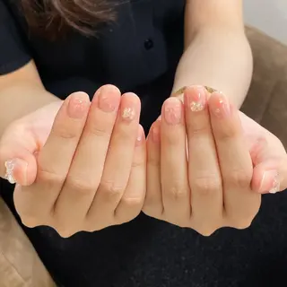 ネイル yu ri 🌹のネイルデザイン