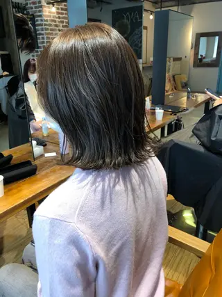 ミディアム カラー 🌟小顔カット🌟 レイヤーカットボブのヘアスタイル