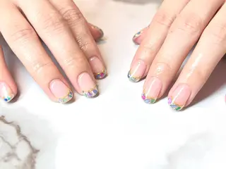 ミディアム ネイリスト シンのネイルデザイン