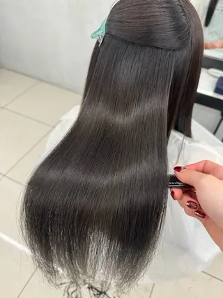 ロング AOl所属・🫧艶髪🪽 Karinのヘアスタイル