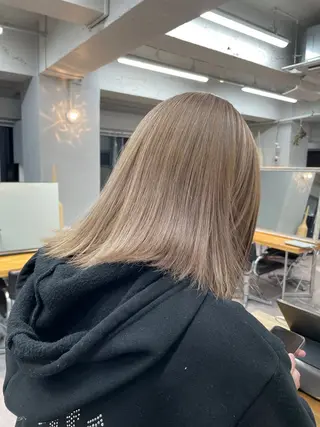 ミディアム カラー ウルフカットモデル 🧃Shionのヘアスタイル